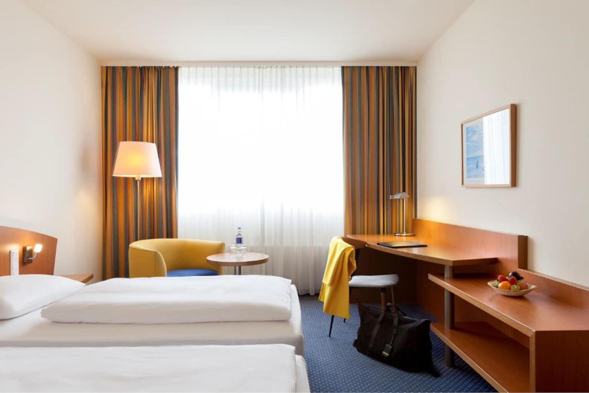 Vienna House By Wyndham Baltic Stralsund Hotel Exterior foto