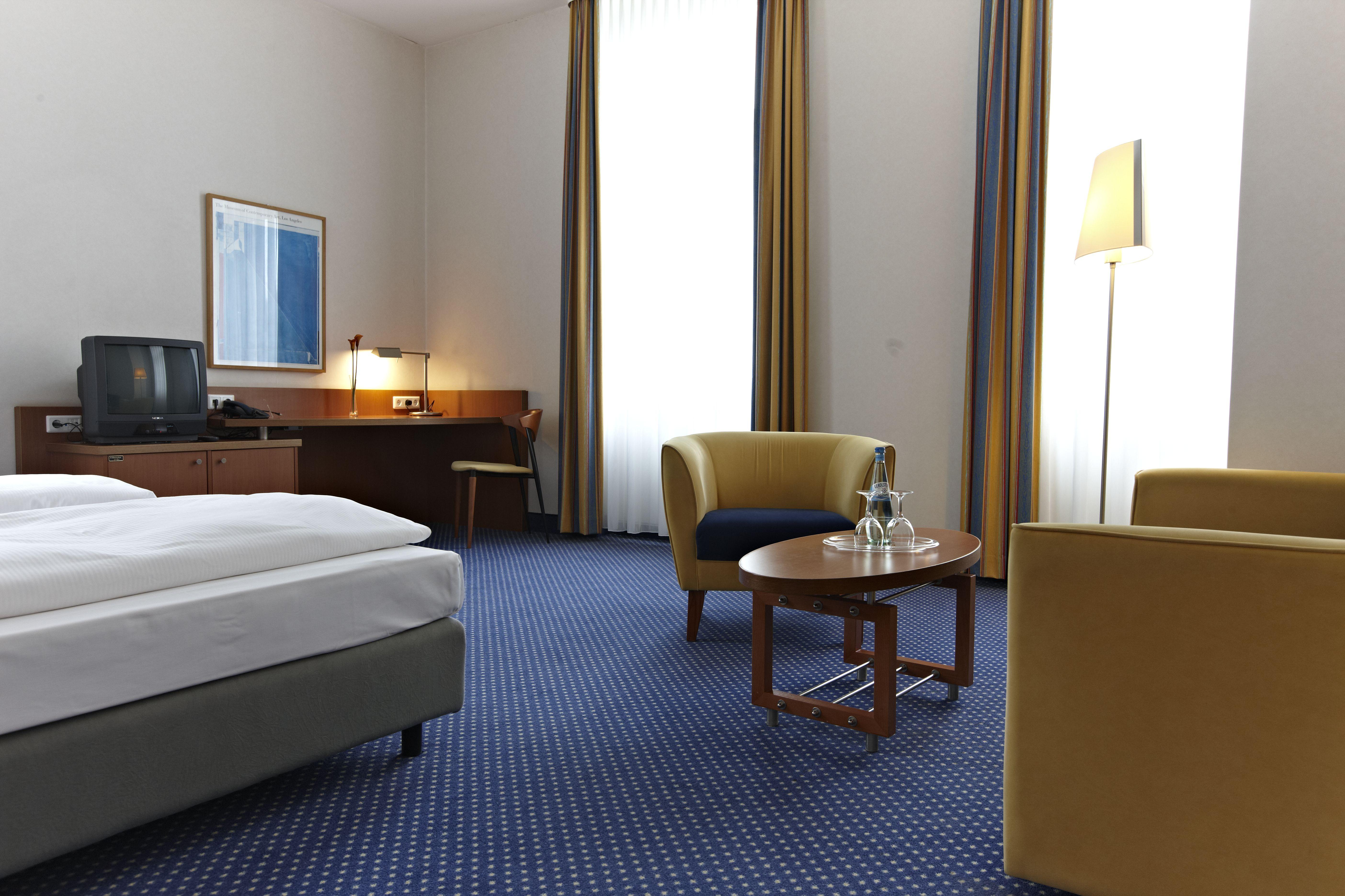 Vienna House By Wyndham Baltic Stralsund Hotel Exterior foto